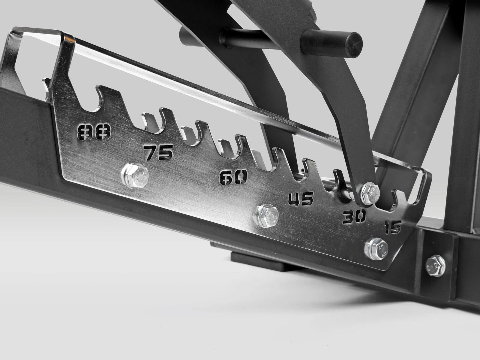 Angle selector plate with degree markings on the LUXIAOJUN Adjustable Bench AB100-3