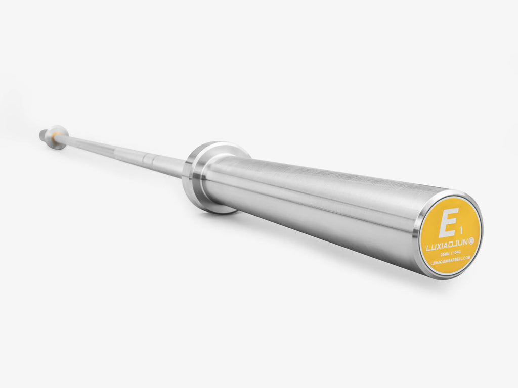 End cap view of the E1 Training Bar Women’s Hard Chrome featuring Luxiaojun branding and premium finish.