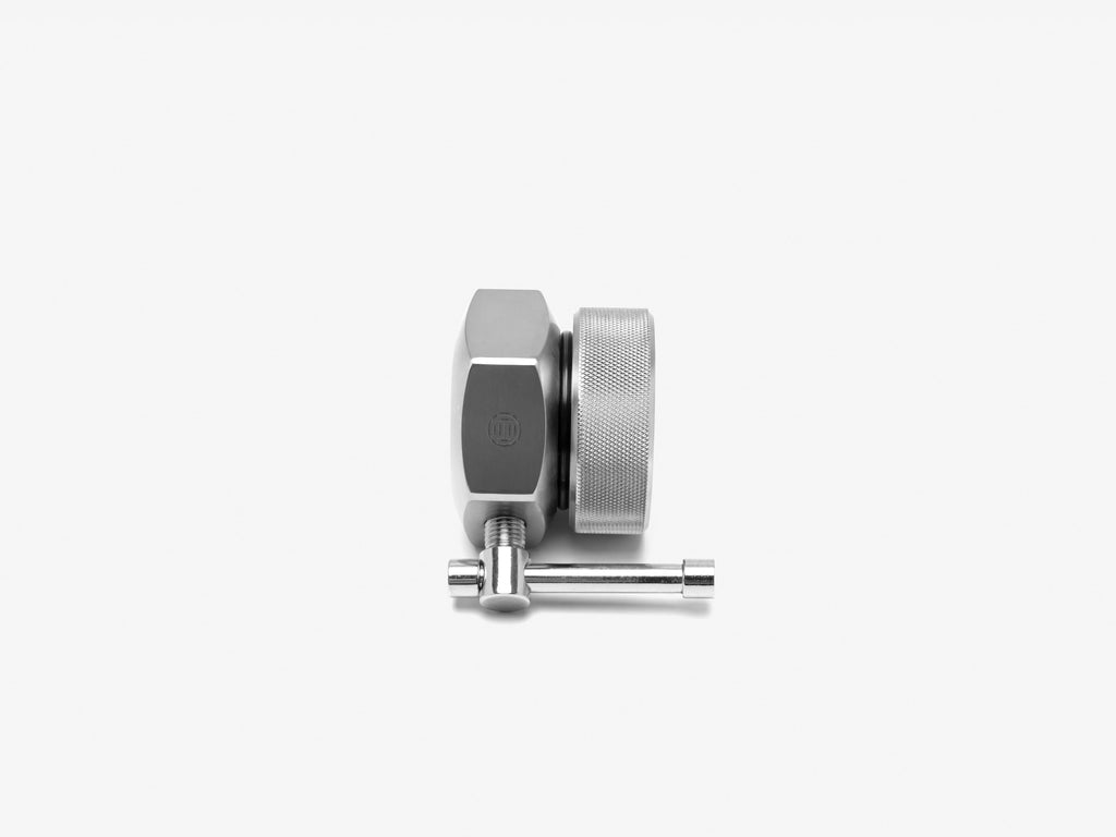 Side profile of LUXIAOJUN Lever Lock Competition Barbell Collar showing knurled grip ring