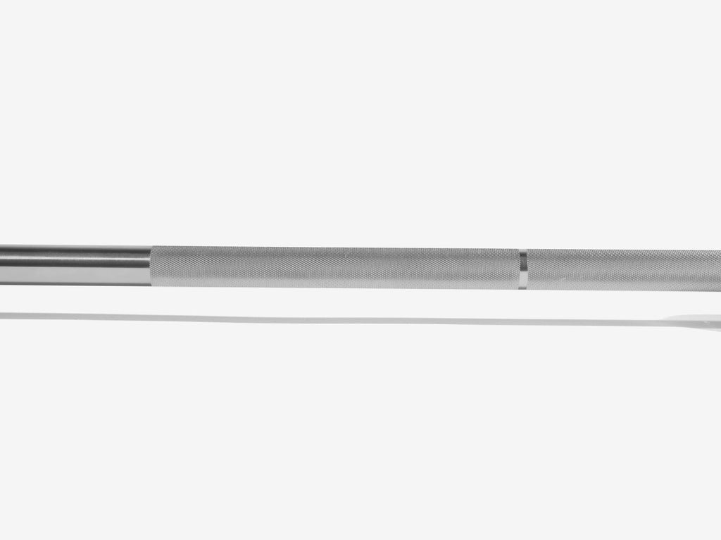 Close-up of competition knurling and center knurl mark on LUXIAOJUN Olympic Weightlifting Training Bar